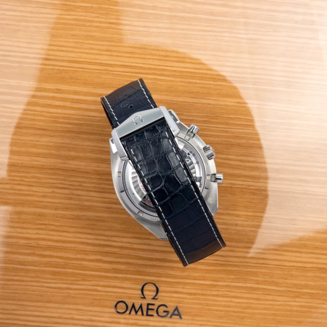 Omega Speedmaster Moonphase 304.33.44.52.03.001 Image 3